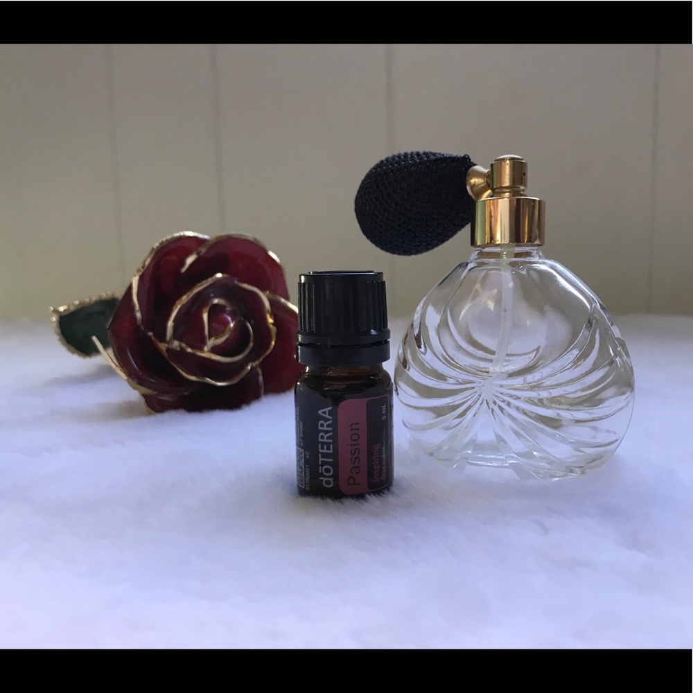 DoTERRA Passion blend Essential Oils with Atomizer